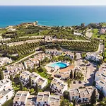 Apartament Beachside Bliss T2 With Pool & Access By Drago Albufeira