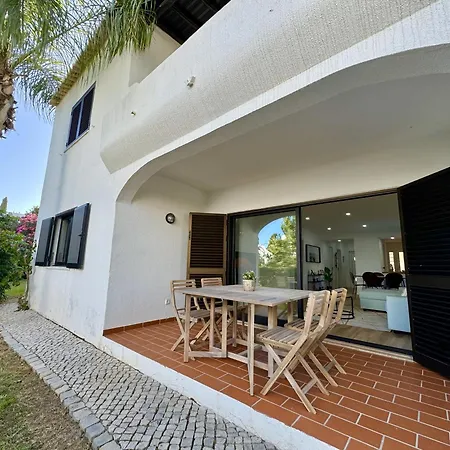 Apartment Beachside Bliss Refurbished Pool And Albufeira