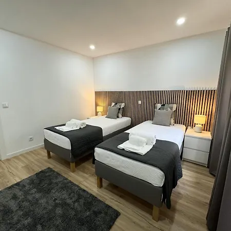 Beachside Bliss Refurbished Pool And Apartment *