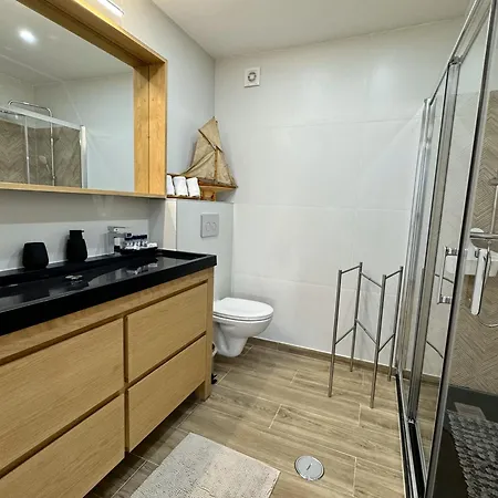 Apartment Beachside Bliss Refurbished Pool And Albufeira