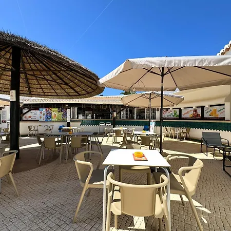 Beachside Bliss Refurbished Pool And Apartment