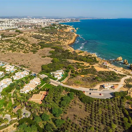 Beachside Bliss Refurbished Pool And Apartment Albufeira