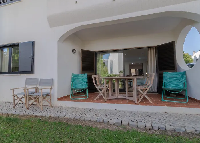 Beachside Bliss T2 With Pool & Access By Drago