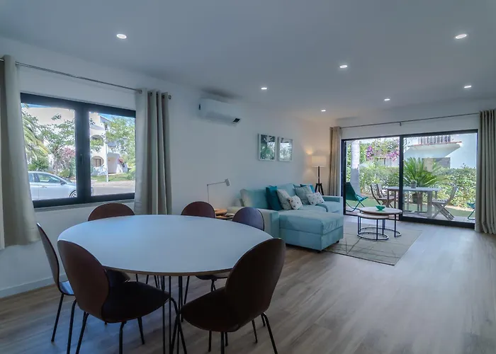 Apartamento Beachside Bliss T2 With Pool & Access By Drago Albufeira