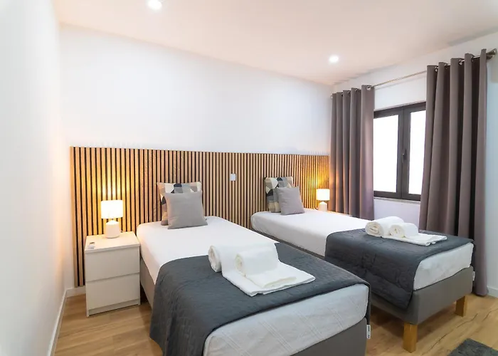 Beachside Bliss T2 With Pool & Access By Drago