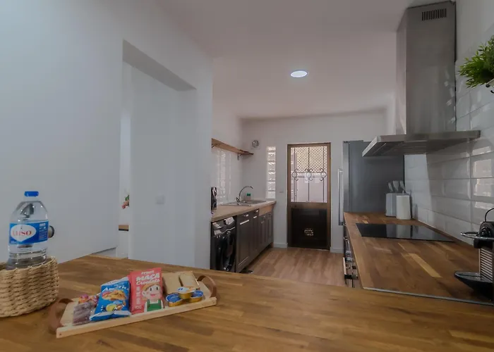 Beachside Bliss T2 With Pool & Access By Drago Albufeira