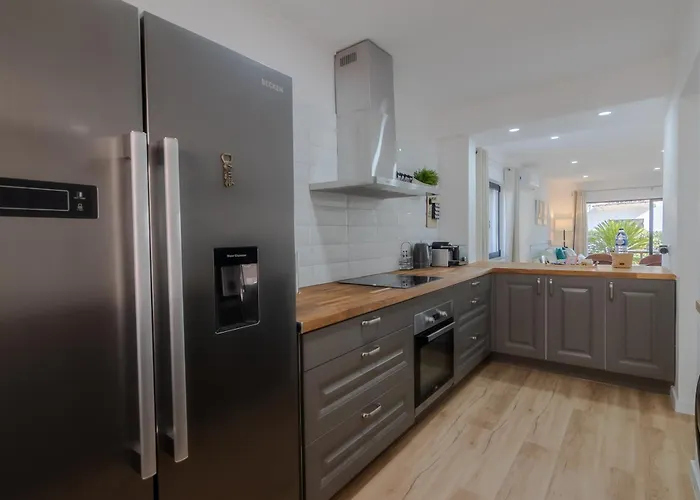 Apartamento Beachside Bliss T2 With Pool & Access By Drago *