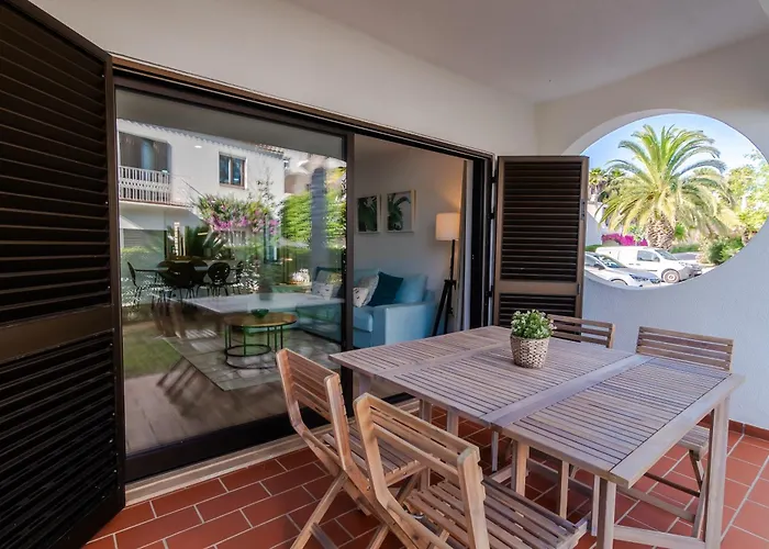 Beachside Bliss T2 With Pool & Access By Drago Albufeira