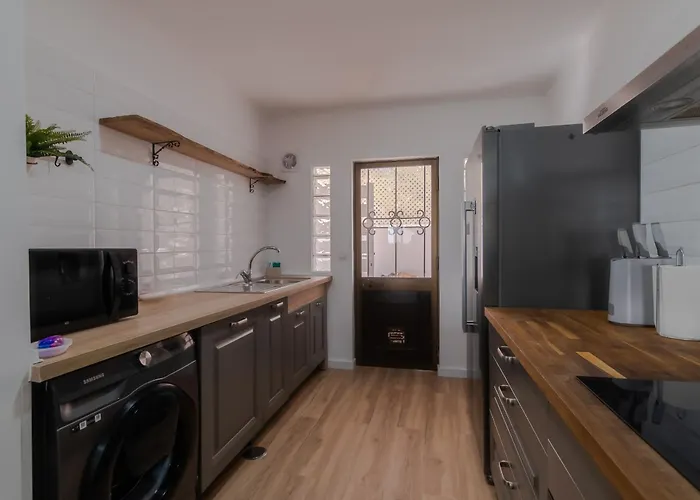 Beachside Bliss T2 With Pool & Access By Drago Apartamento *