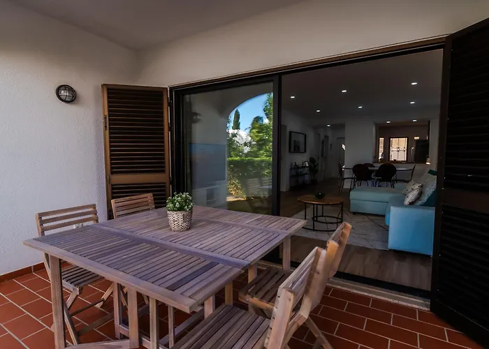 Beachside Bliss T2 With Pool & Access By Drago *